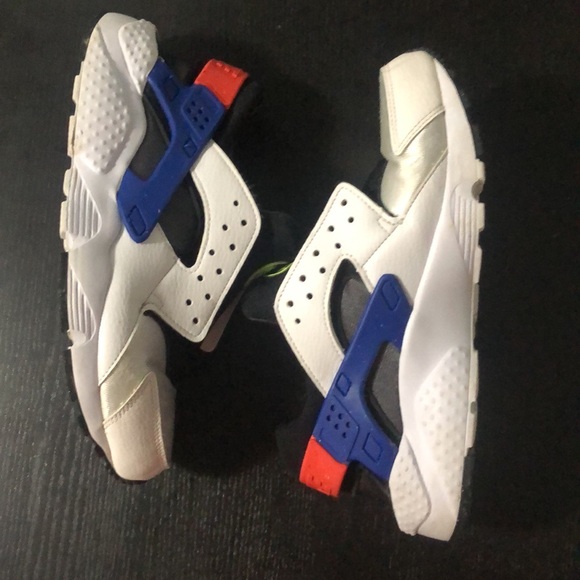 Nike Air Huarache GS - Picture 2 of 9